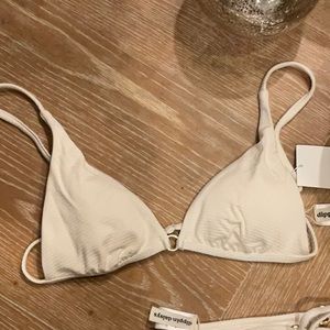 Dippin Daisys Bikini Top Size Large